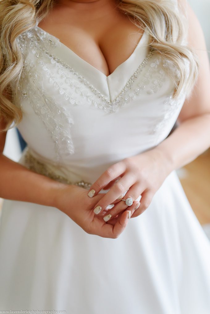 Lavender Leigh Photography, pittsburgh wedding photograPittsburgh Airport Marriott, wedding, photographer, photograph, picture, engagement, winter, Pennsylvania, Best of the Knot, Couples' Choice, wedding venues, ceremony reception, St. Patrick's Day, Gold, Glitter, Champagne Bridesmaids Dresses, Badgley Mischka shoes, white floral bouquets, romantic, candlelit