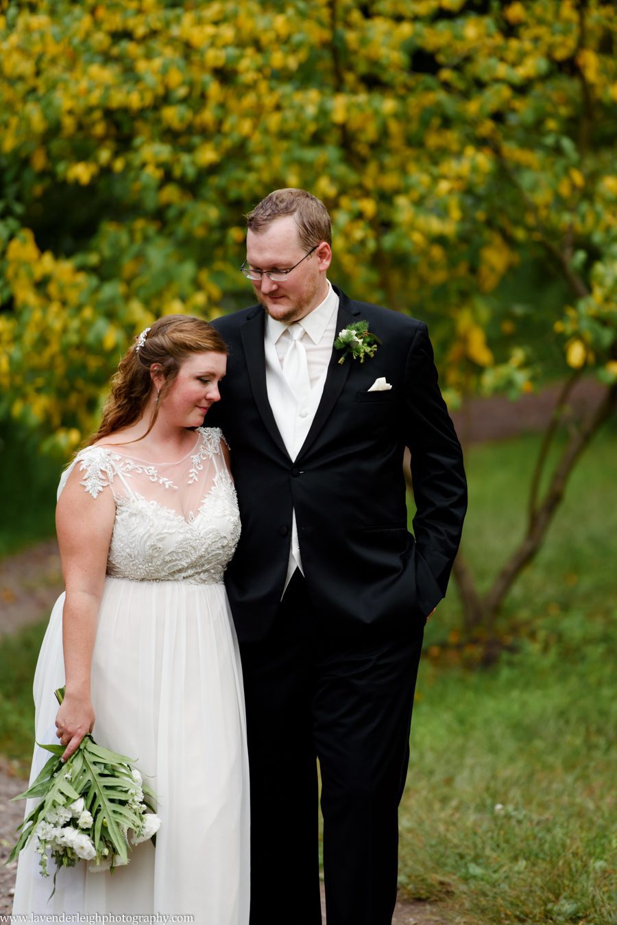 Bride and Groom at the Pittsburgh Botanic Garden