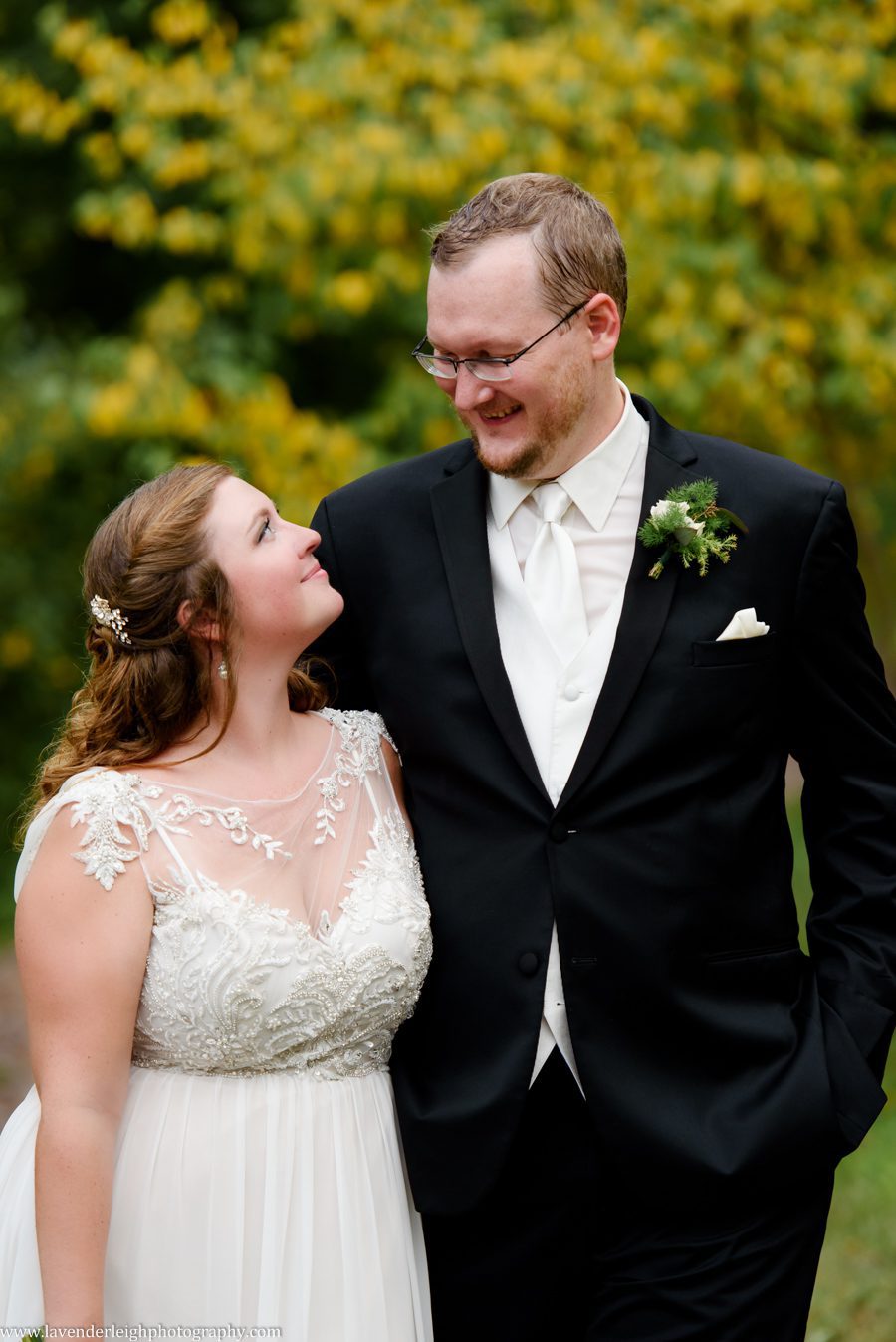 Bride and Groom at the Pittsburgh Botanic Garden
