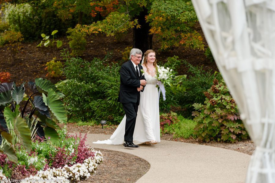 Father Walks Bride Down Aisle at the Pittsburgh Botanical Garden