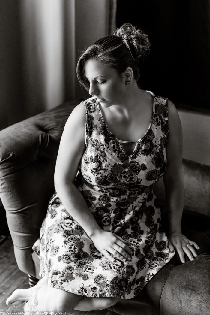 Alluring and classy boudoir photography by Lavender Leigh Photography located in Pittsburgh, Pennsylvania.