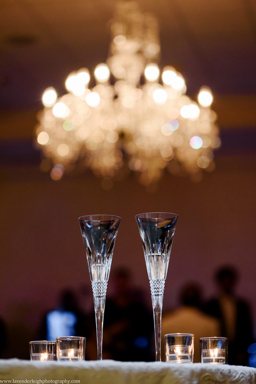 Pittsburgh field club, wedding, reception, ceremony, Pennsylvania, sophistication, stylish, classy, st. scholastica, church, dusty pink and ivory, English garden bouquet, white flowers, striped bridesmaid skirt, photographer, photos, images, pictures, photography, camera, fox chapel, aspinwall, lavender leigh photography