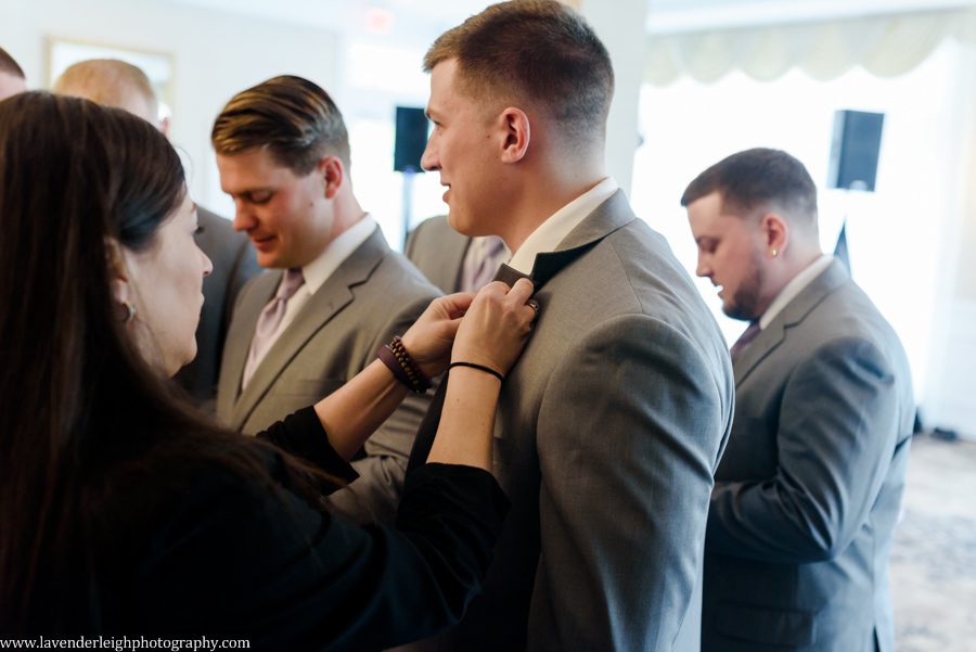 Lavender Leigh Photography, pittsburgh wedding photograPittsburgh Airport Marriott, wedding, photographer, photograph, picture, engagement, winter, Pennsylvania, Best of the Knot, Couples' Choice, wedding venues, ceremony reception, St. Patrick's Day, Gold, Glitter, Champagne Bridesmaids Dresses, Badgley Mischka shoes, white floral bouquets, romantic, candlelit