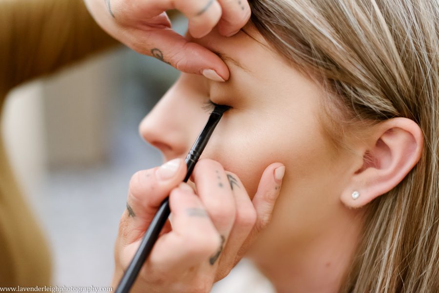 Lavender Leigh Photography, pittsburgh wedding photograPittsburgh Airport Marriott, wedding, photographer, photograph, picture, engagement, winter, Pennsylvania, Best of the Knot, Couples' Choice, wedding venues, ceremony reception, St. Patrick's Day, Gold, Glitter, Champagne Bridesmaids Dresses, Badgley Mischka shoes, white floral bouquets, romantic, candlelit