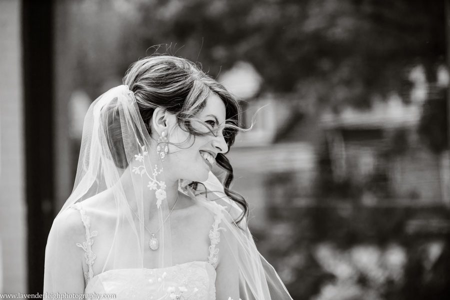 Pittsburgh, wedding, photographer, photo, image, picture, best, hyeholde, reception, ceremony, friendship community church, Pennsylvania, bride, groom, dress, engagement, ring, photographers, photography, lavender leigh photography.