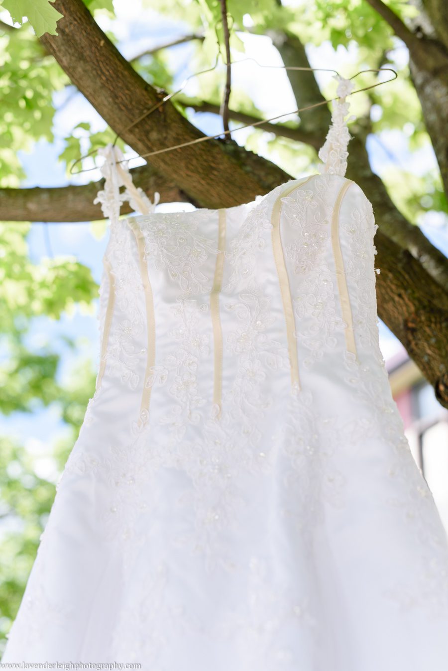 Pittsburgh, wedding, photographer, photo, image, picture, best, hyeholde, reception, ceremony, friendship community church, Pennsylvania, bride, groom, dress, engagement, ring, photographers, photography, lavender leigh photography.