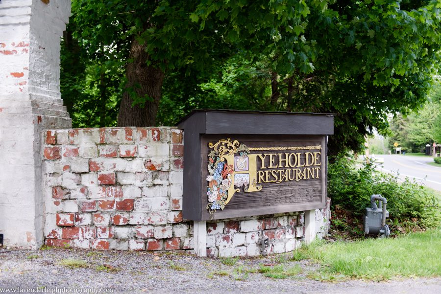 Pittsburgh, wedding, photographer, photo, image, picture, best, hyeholde, reception, ceremony, friendship community church, Pennsylvania, bride, groom, dress, engagement, ring, photographers, photography, lavender leigh photography.