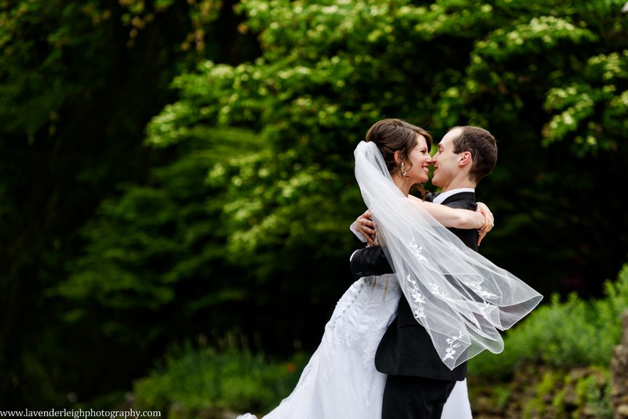 Pittsburgh, wedding, photographer, photo, image, picture, best, hyeholde, reception, ceremony, friendship community church, Pennsylvania, bride, groom, dress, engagement, ring, photographers, photography, lavender leigh photography.