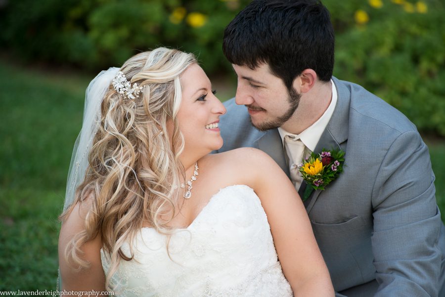 Pittsburgh Wedding| Bride and Groom| Uniontown State Theater| Pittsburgh Wedding Photographer | Pittsburgh Wedding Photographers | Lavender Leigh Photography | Blog
