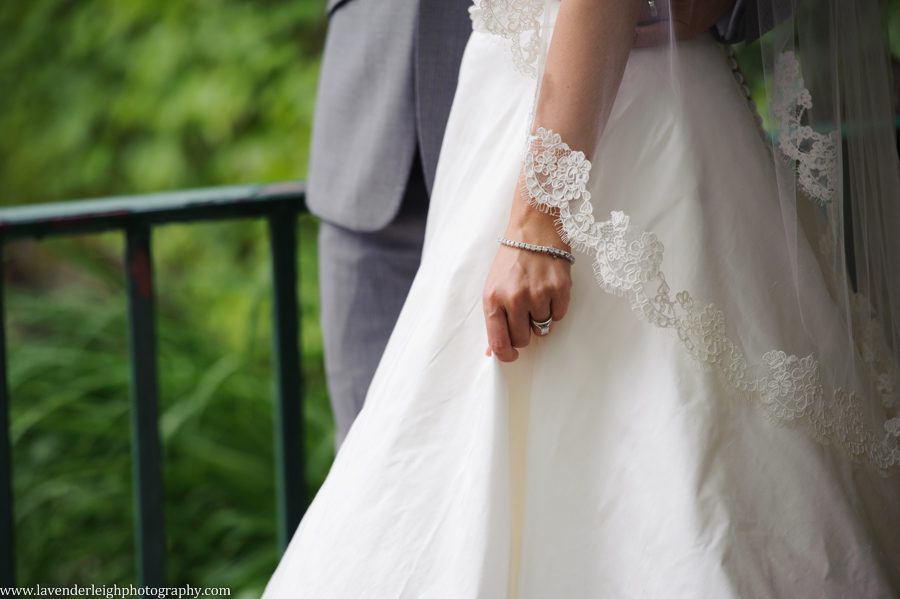 veil, lace, city, station square, Pittsburgh, bride, groom, Lavender Leigh Photography