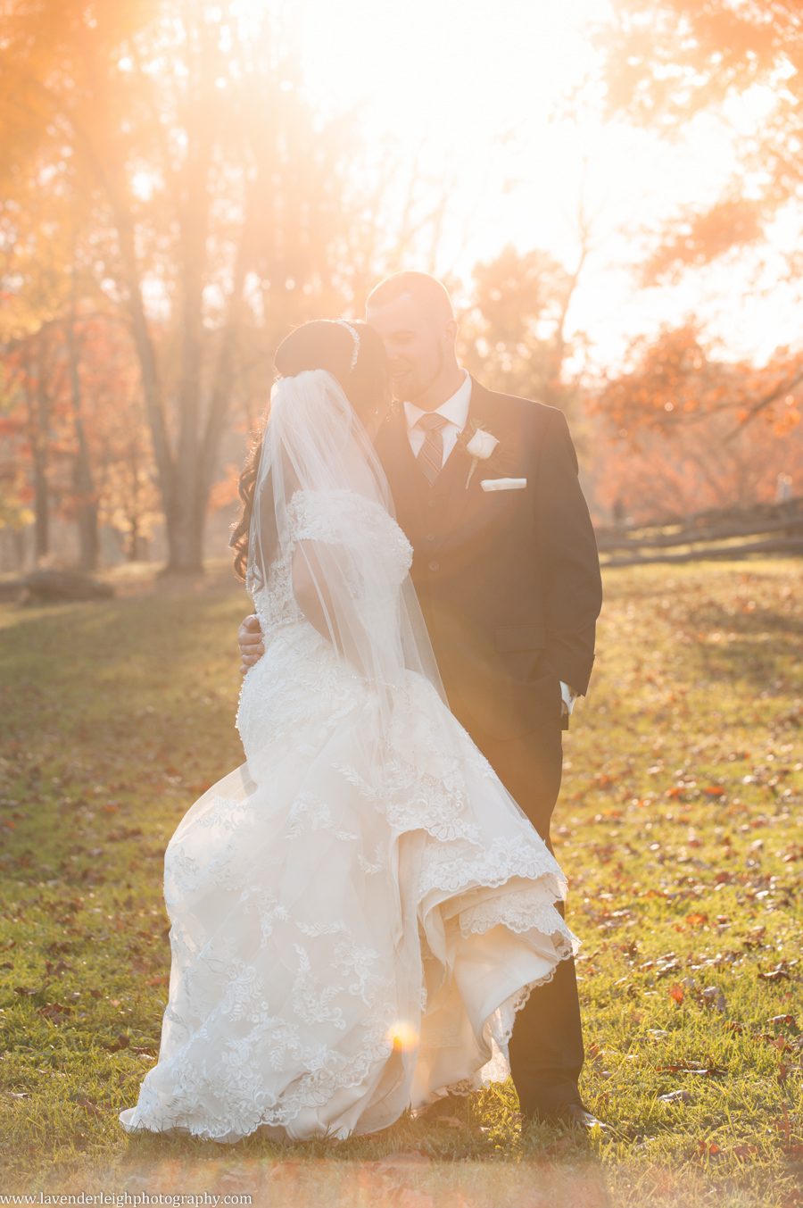 Bride and Groom in Autumn, lavender leigh photography, pittsburgh photographer, pennsylvania