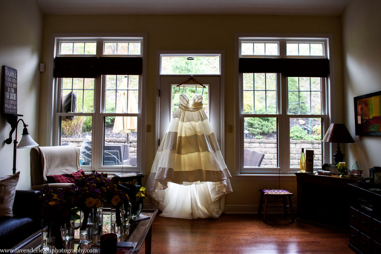 <alt>wedding dress in window</alt>