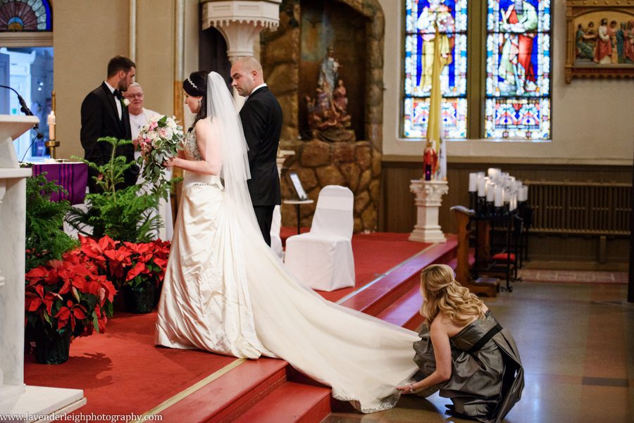 Cioppino Wedding| St. Stanislaus Church | Pittsburgh Wedding Photographer | Pittsburgh Wedding Photographers | Lavender Leigh Photography | Blog