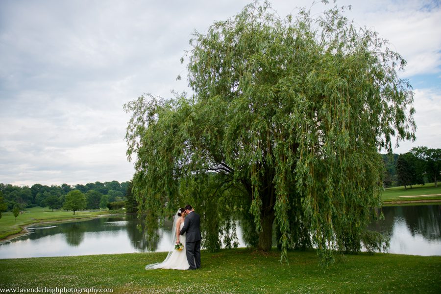 Club at Shadow Lakes Wedding| Bride and Groom |Pittsburgh Wedding Photographer | Pittsburgh Wedding Photographers | Lavender Leigh Photography | Blog