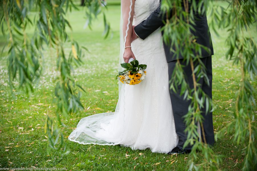 Club at Shadow Lakes Wedding| Bride and Groom |Pittsburgh Wedding Photographer | Pittsburgh Wedding Photographers | Lavender Leigh Photography | Blog