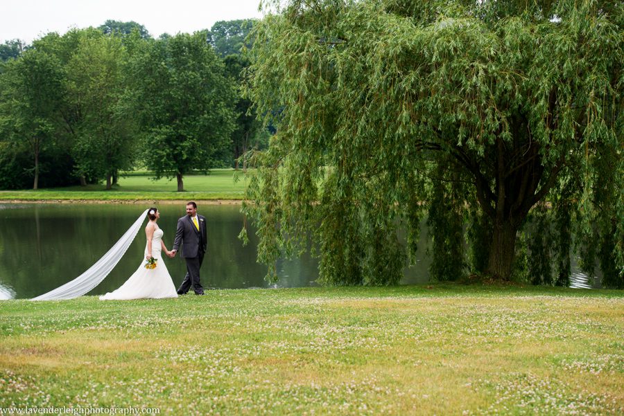 Club at Shadow Lakes Wedding| Bride and Groom |Pittsburgh Wedding Photographer | Pittsburgh Wedding Photographers | Lavender Leigh Photography | Blog