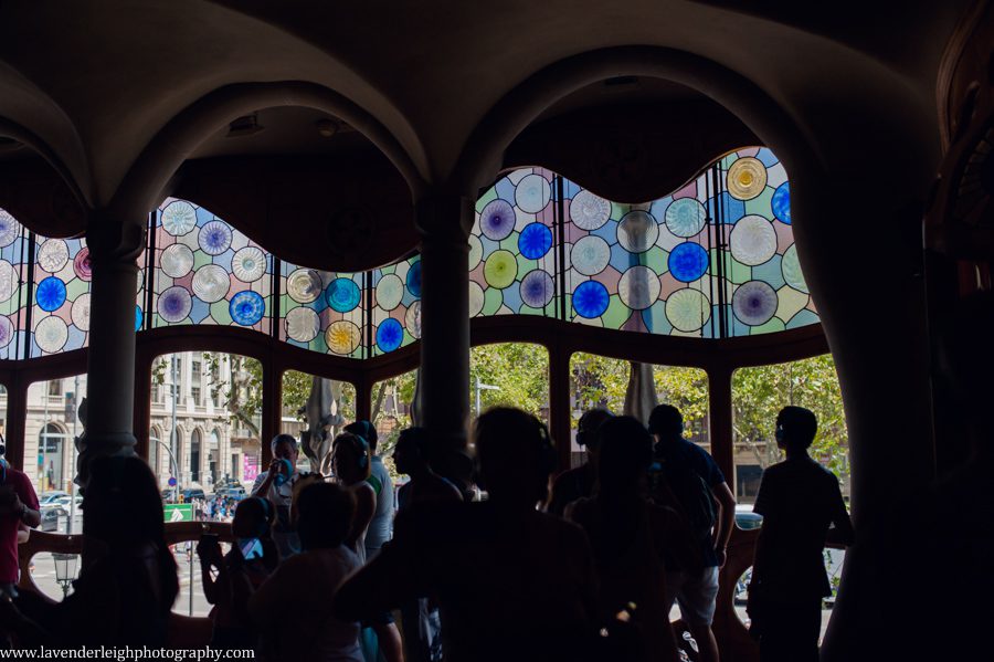 Gaudí incorporated elements of the ocean into this house.  From the bright blue colors to the shell-like décor.