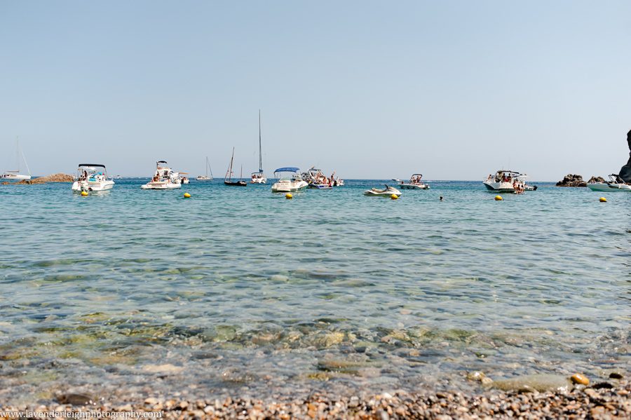 The pebbly beach of Cala Pedrosa