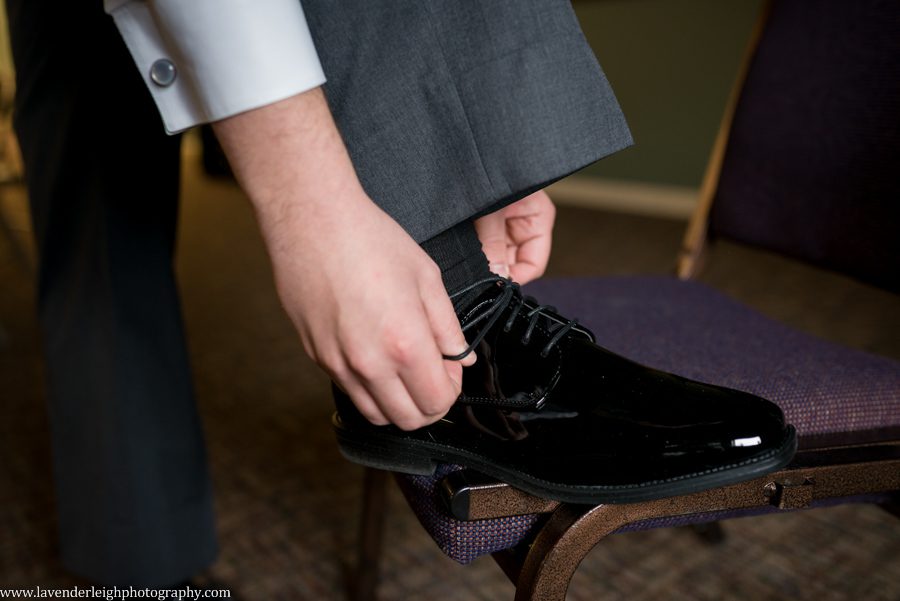 Groom|Getting Ready | Crystal Ballroom| Harvest Community Church | Winter Wedding| Pittsburgh Wedding Photographer | Pittsburgh Wedding Photographers | Lavender Leigh Photography | Blog