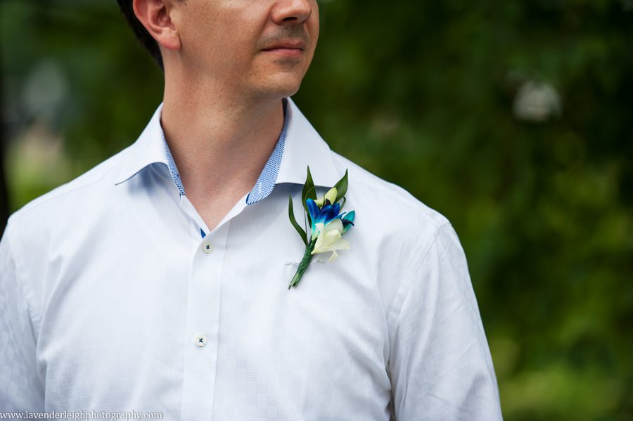 Doubletree by Hilton Pittsburgh Cranberry| Wedding| Boutonniere| Pittsburgh Wedding Photographer | Pittsburgh Wedding Photographers | Lavender Leigh Photography | Blog