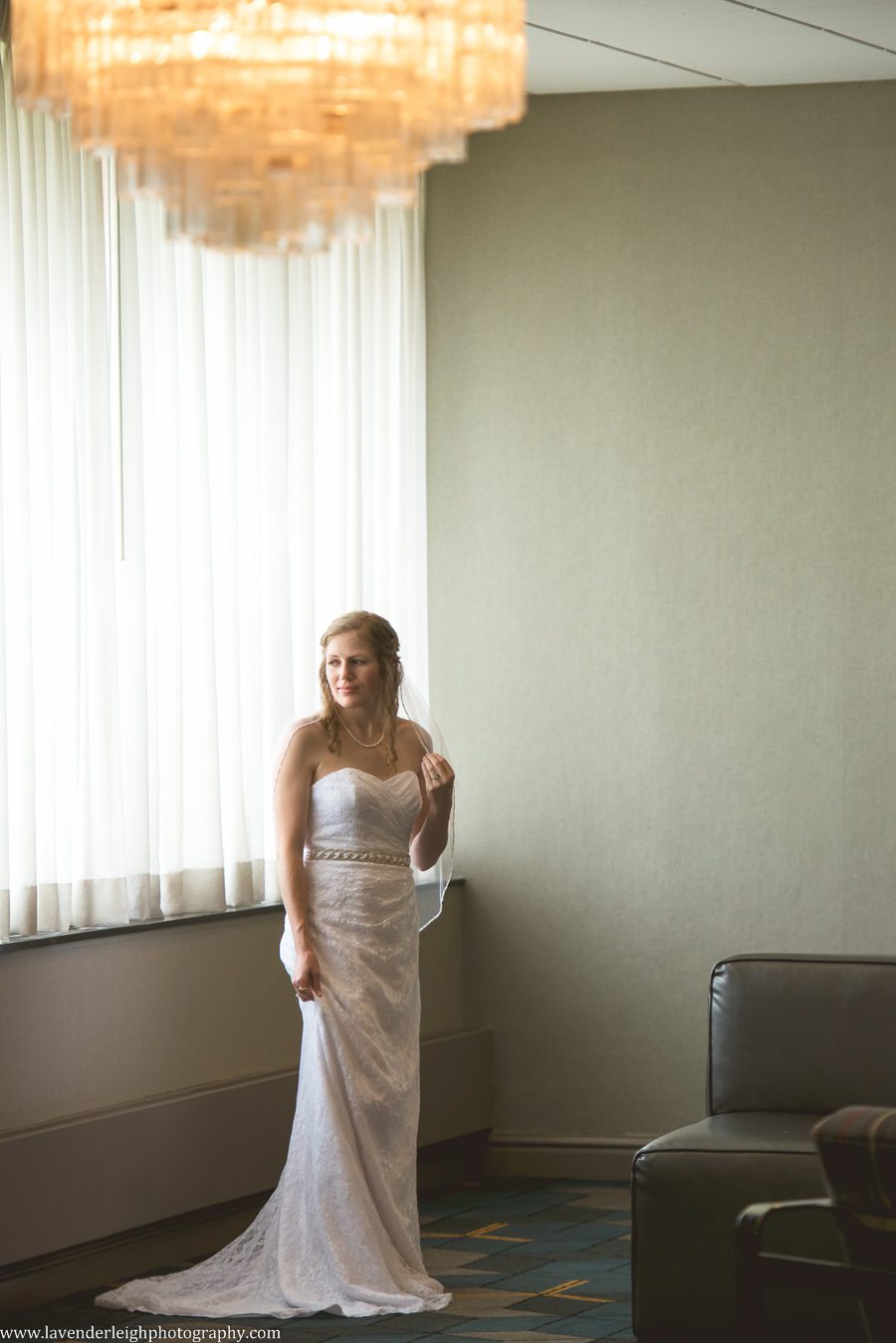 Doubletree by Hilton Pittsburgh Cranberry| Wedding| Bridal Portrait| Pittsburgh Wedding Photographer | Pittsburgh Wedding Photographers | Lavender Leigh Photography | Blog