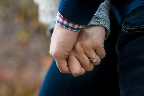 Downtown Pittsburgh Engagement Photographer | 7th Street Grille | Pittsburgh Wedding Photographers | Lavender Leigh Photography | Blog