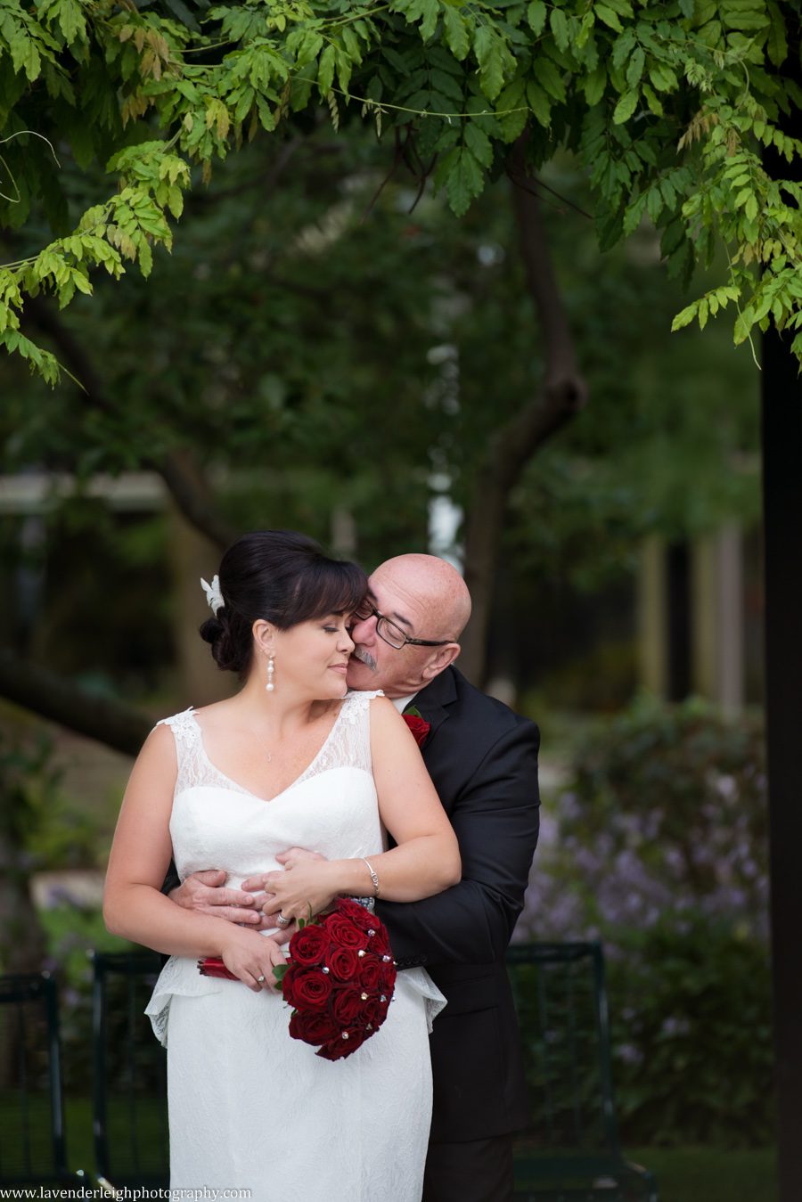 Bride  and Groom| Downtown Pittsburgh Wedding| Eddie Merlot's Reception | Pittsburgh Wedding Photographer | Pittsburgh Wedding Photographers | Lavender Leigh Photography | Blog