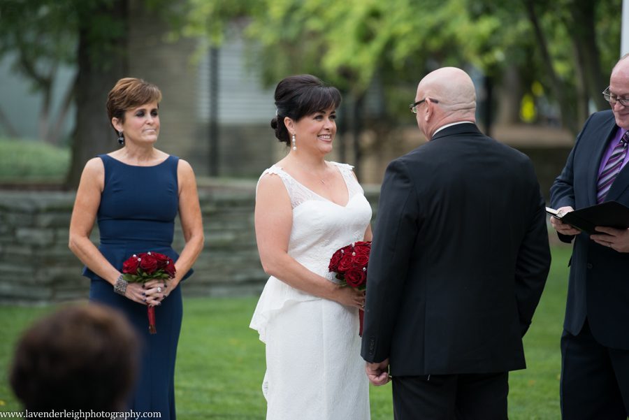 Wedding Ceremony | Bride  and Groom| Downtown Pittsburgh Wedding| Eddie Merlot's Reception | Pittsburgh Wedding Photographer | Pittsburgh Wedding Photographers | Lavender Leigh Photography | Blog