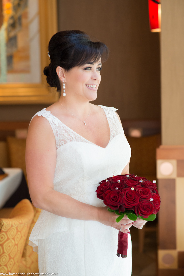 Bride | Downtown Pittsburgh Wedding| Eddie Merlot's Reception | Pittsburgh Wedding Photographer | Pittsburgh Wedding Photographers | Lavender Leigh Photography | Blog