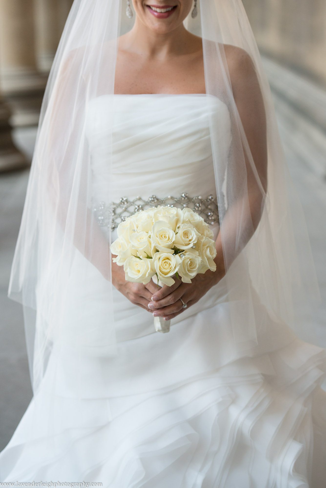 White Wedding Bouquets| Pittsburgh Wedding Photographer | Pittsburgh Wedding Photographers | Lavender Leigh Photography | Blog
