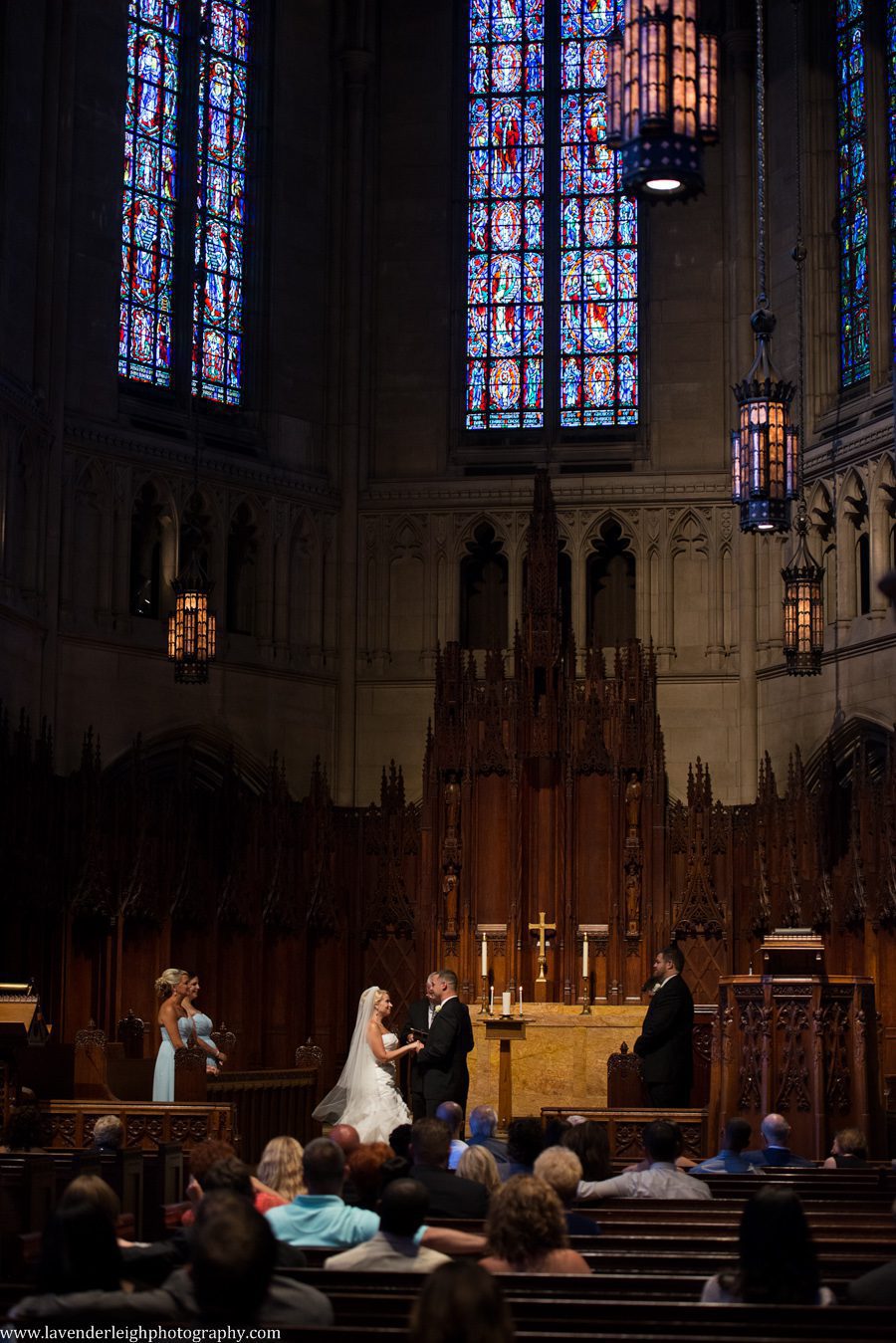Heinz Chapel Wedding| Bride and Groom| Pittsburgh Wedding Photographer | Pittsburgh Wedding Photographers | Lavender Leigh Photography | Blog