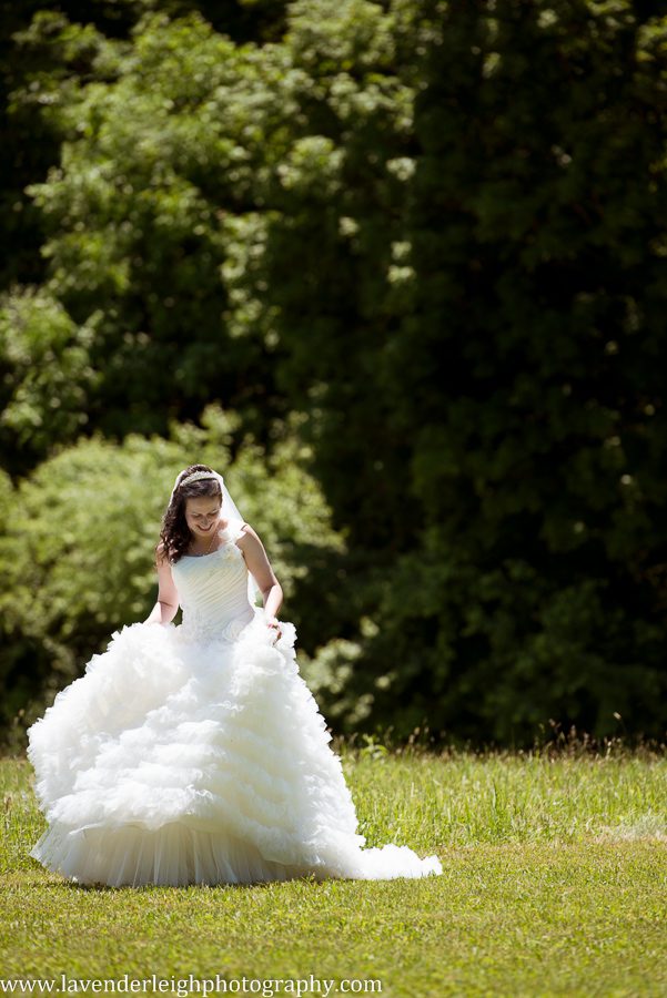 Foggy Mountain Lodge Wedding| Bride Portrait |Pittsburgh Wedding Photographer | Pittsburgh Wedding Photographers | Lavender Leigh Photography | Blog