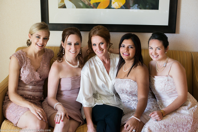 John James Audubon Center Wedding| Getting Ready Wedding Images | Bride and Bridesmaids| Pittsburgh Wedding Photographer | Pittsburgh Wedding Photographers | Lavender Leigh Photography | Blog