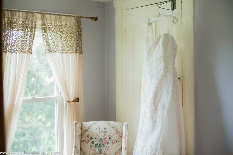 Maggie Sottero | Lace Wedding Dress | Ivory| Lingrow Farms | Barn Wedding | Farmhouse Getting Ready Pictures |  Pittsburgh Wedding Photographer | Pittsburgh Wedding Photographers | Lavender Leigh Photography | Blog