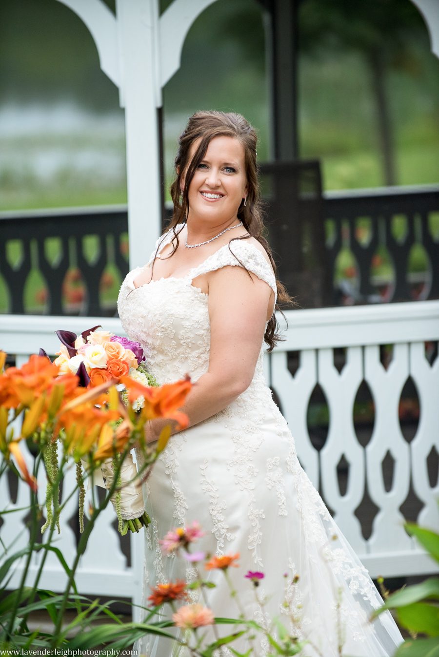 Bride's Portrait| Lace Wedding Dress | Maggie Sottero | Ivory | Colorful Wildflower Bouquets | Lingrow Farms | Barn Wedding | Farmhouse Getting Ready Pictures | Pittsburgh Wedding Photographer | Pittsburgh Wedding Photographers | Lavender Leigh Photography | Blog
