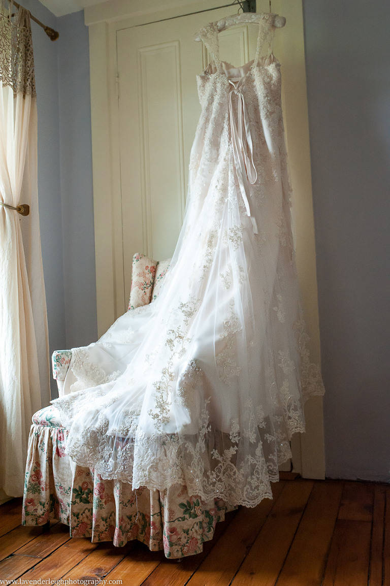 Lace Wedding Dress | Maggie Sottero | Ivory | Lingrow Farms | Barn Wedding | Farmhouse Getting Ready Pictures |  Pittsburgh Wedding Photographer | Pittsburgh Wedding Photographers | Lavender Leigh Photography | Blog