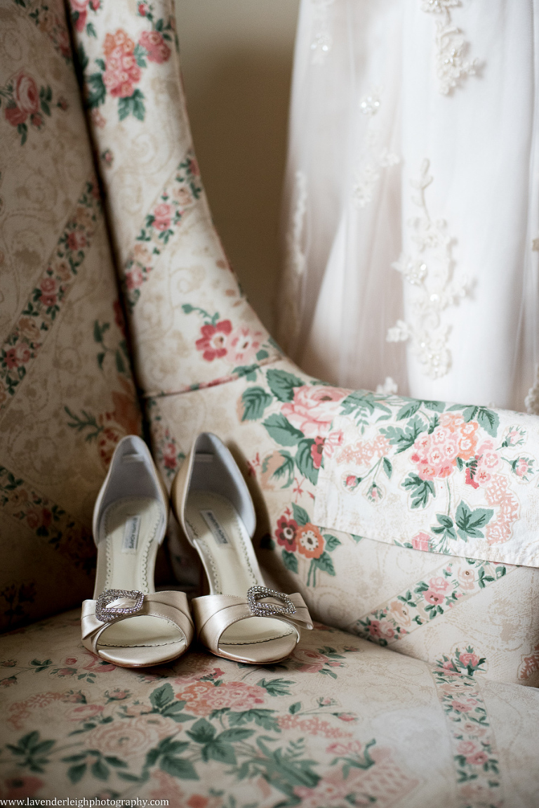 Wedding Shoes | Rhinestones | Ivory| Lingrow Farms | Barn Wedding | Farmhouse Getting Ready Pictures |  Pittsburgh Wedding Photographer | Pittsburgh Wedding Photographers | Lavender Leigh Photography | Blog