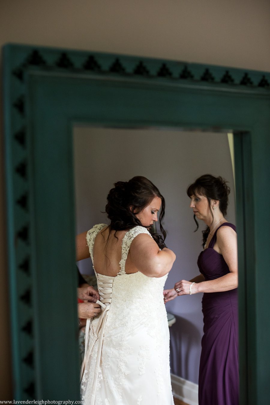 Lace Wedding Dress | Maggie Sottero | Ivory | Lingrow Farms | Barn Wedding | Farmhouse Getting Ready Pictures | Pittsburgh Wedding Photographer | Pittsburgh Wedding Photographers | Lavender Leigh Photography | Blog