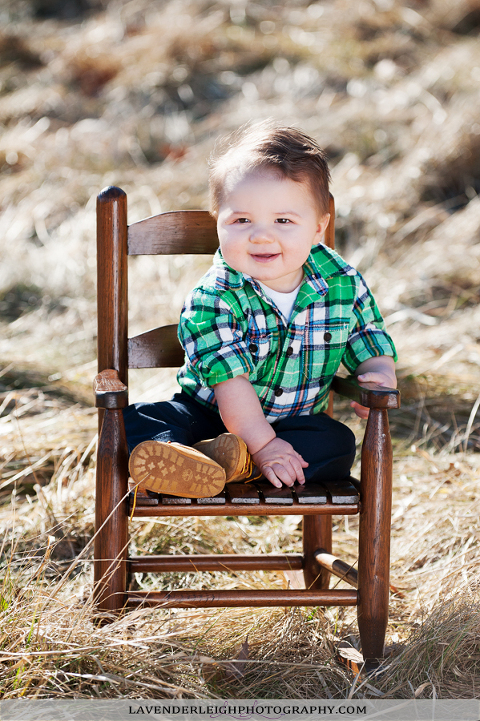 Little E is 6 Months Old | Portrait Session|  Pittsburgh Family Photographer| Pittsburgh Children's Photographer| Lavender Leigh Photography| Blog