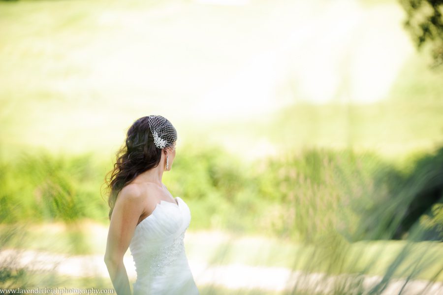 Bride's Portrait | Longue Vue Country Club Wedding | Getting Ready Pictures |  Pittsburgh Wedding Photographer | Pittsburgh Wedding Photographers | Lavender Leigh Photography | Blog