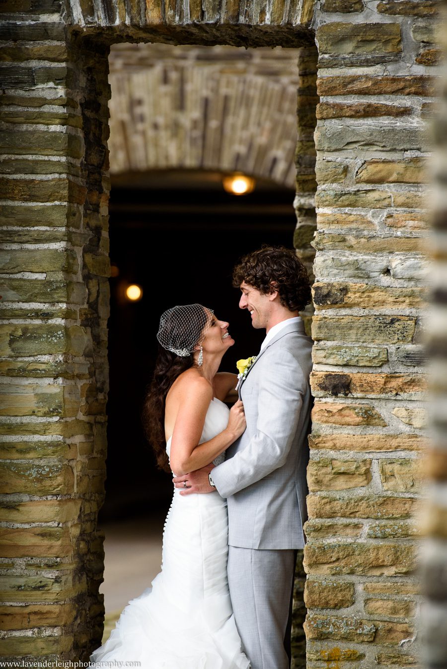 Bride and Groom Portraits| Longue Vue Country Club Wedding | Pittsburgh Wedding Photographer | Pittsburgh Wedding Photographers | Lavender Leigh Photography | Blog