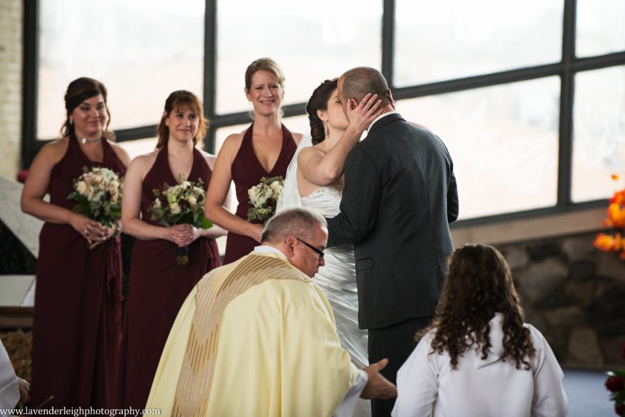St. Malachy Church | Montour Country Club Wedding| Bride and Groom|| Pittsburgh Wedding Photographer | Pittsburgh Wedding Photographers | Lavender Leigh Photography | Blog