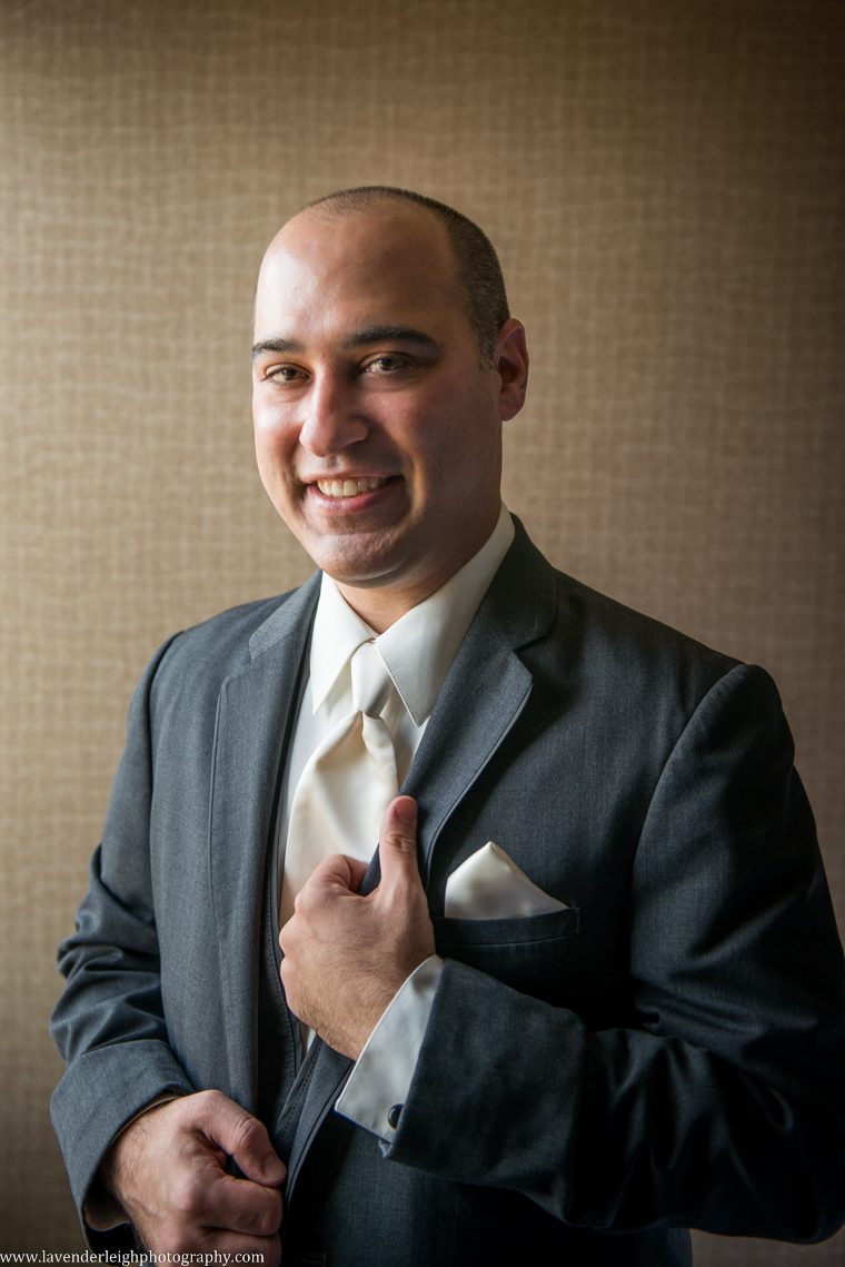 Montour Country Club Wedding| Getting Ready Wedding Images | Groom | Pittsburgh Wedding Photographer | Pittsburgh Wedding Photographers | Lavender Leigh Photography | Blog