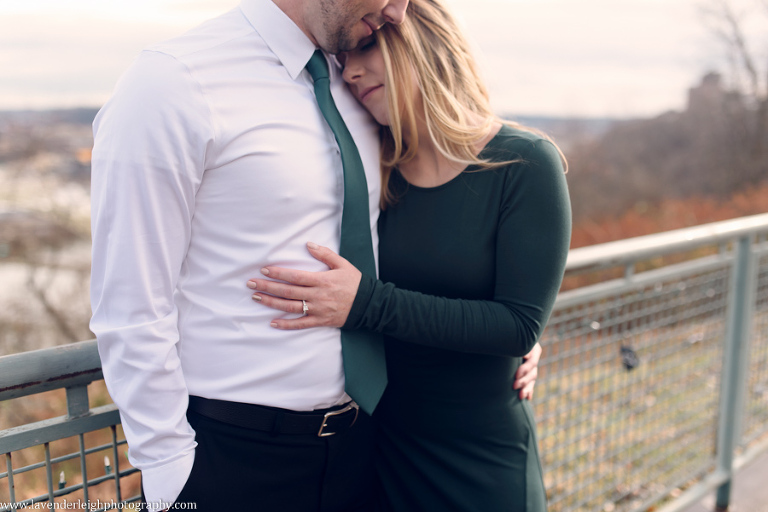 <alt>an engaged couple at the West End Overlook in Pittsburgh, Pennsylvania</alt>