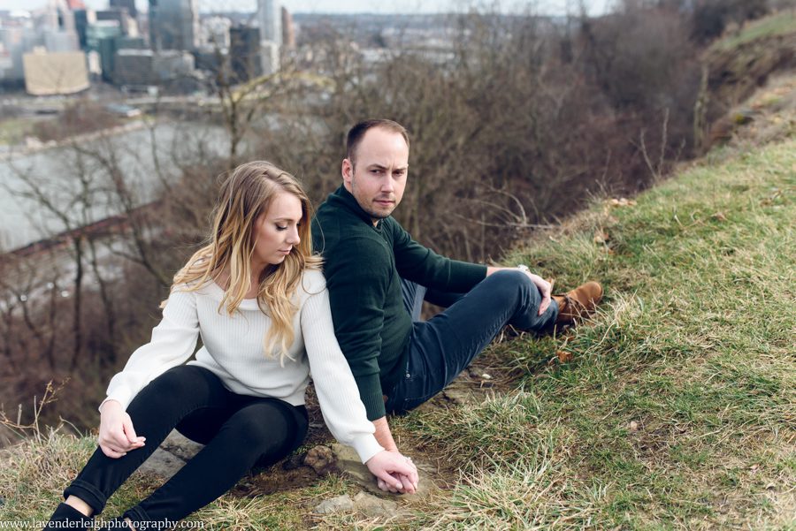 <alt>an engaged couple on Mt. Washington in Pittsburgh, Pennsylvania</alt>