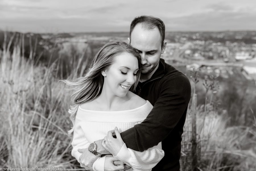 <alt>an engaged couple on Mt. Washington in Pittsburgh, Pennsylvania</alt>