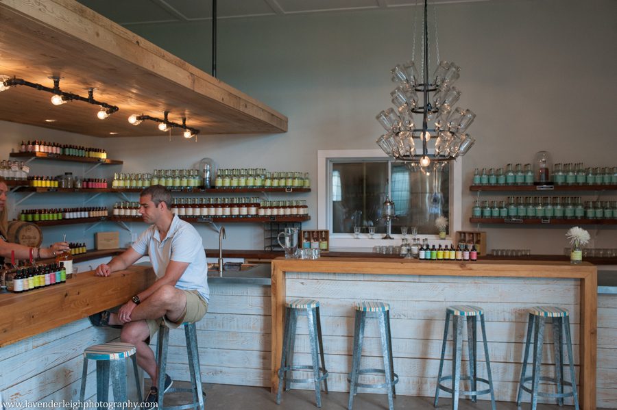 Pittsburgh Wedding Photographer | Pittsburgh Wedding Photographers | Pittsburgh Engagement Photographer | Pittsburgh Portrait Photographer | Lavender Leigh Photography |Dillon's Distillery | Niagara on the Lake | Blog