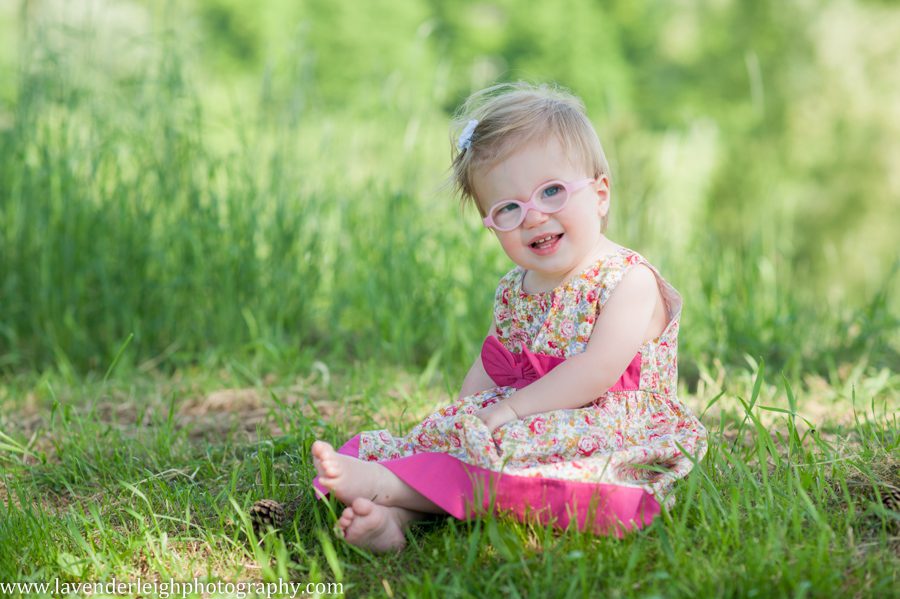 1 Year Old Photography | Portrait Session|  Pittsburgh Family Photographer| Pittsburgh Children's Photographer| Lavender Leigh Photography| Blog | Fern Hollow Nature Center | Daughter and Father