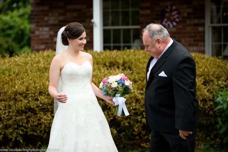 Bride's Reveal to Father | Pittsburgh Field Club Wedding Reception| Getting Ready Pictures |  Pittsburgh Wedding Photographer | Pittsburgh Wedding Photographers | Lavender Leigh Photography | Blog