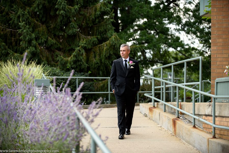 Groom's Portrait | St. Thomas More Church| Pittsburgh Field Club Wedding Reception| Getting Ready Pictures |  Pittsburgh Wedding Photographer | Pittsburgh Wedding Photographers | Lavender Leigh Photography | Blog